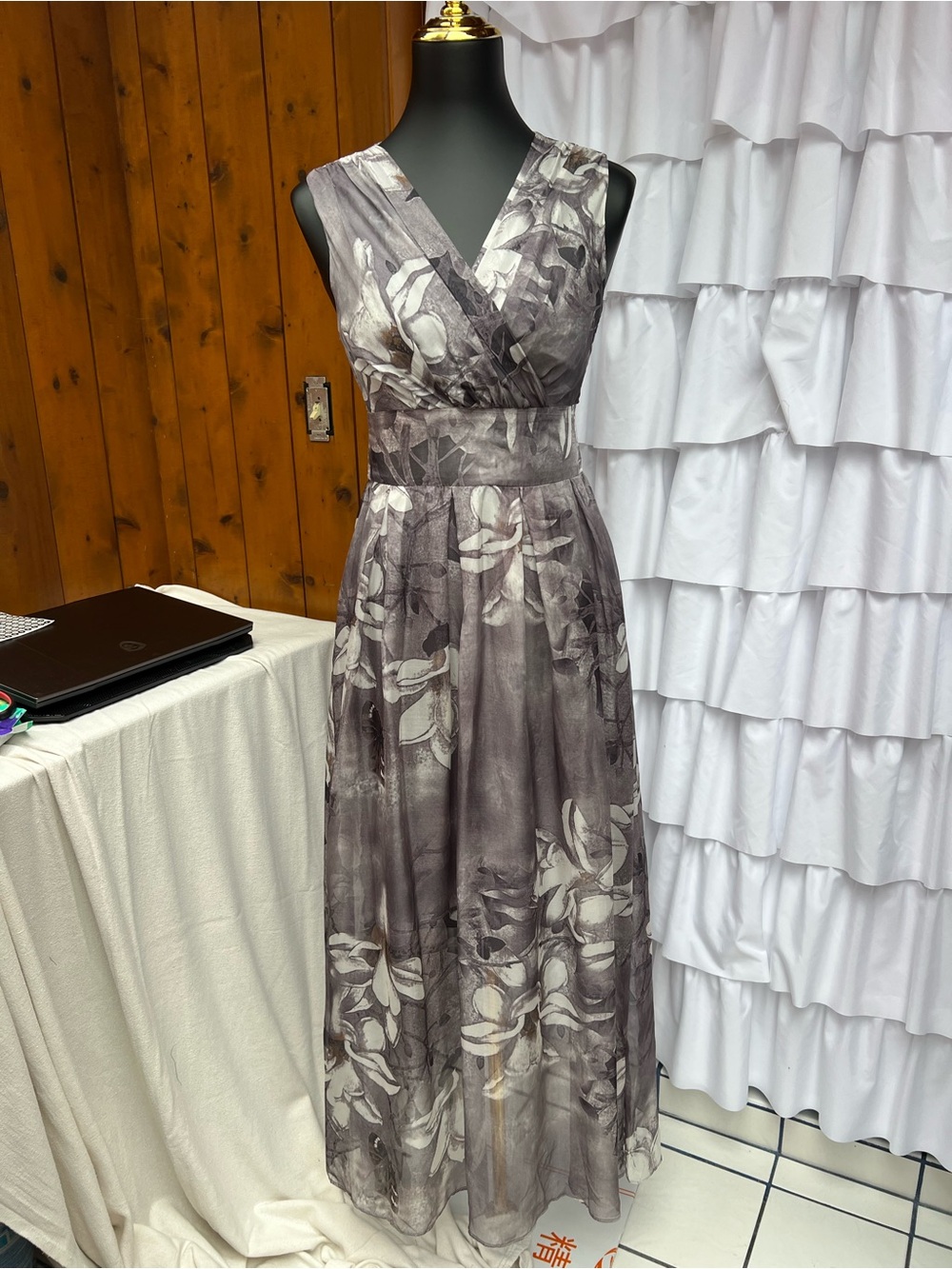 Sleeveless Grey Floral Maxi Dress - Elegant V-Neck